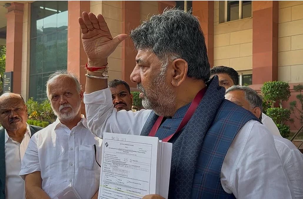 मुख्यमंत्री डीके शिवकुमार ने कहा, मेरे खिलाफ भी हुई स्टिंग ऑपरेशन की साजिश; सबूत जारी करने की चेतावनी