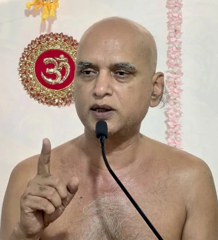 मुनिश्री 108 वीरसागर ने समझाया: सम्यक दर्शन कारण, सम्यक ज्ञान कार्य